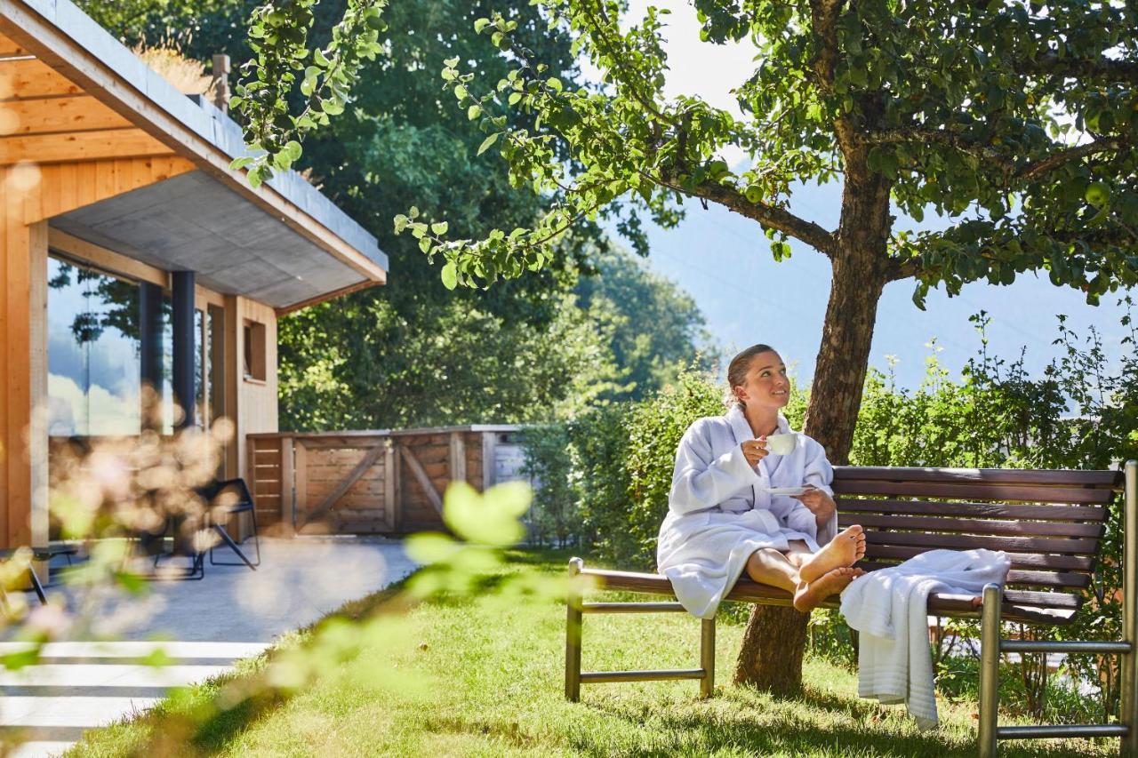 Elzland Hotel Pfauen Wellness & Spa Эльцах Экстерьер фото
