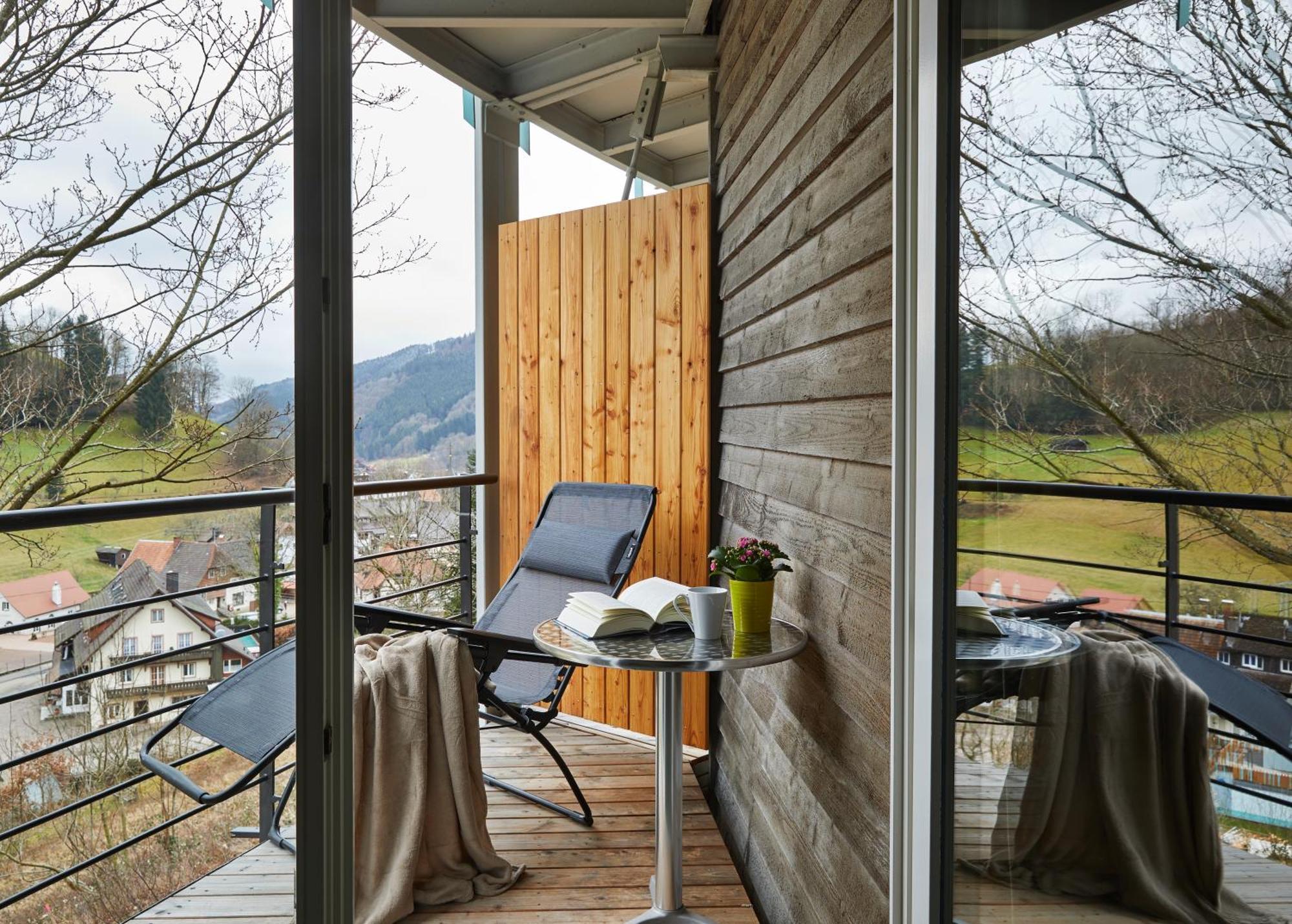 Elzland Hotel Pfauen Wellness & Spa Эльцах Экстерьер фото