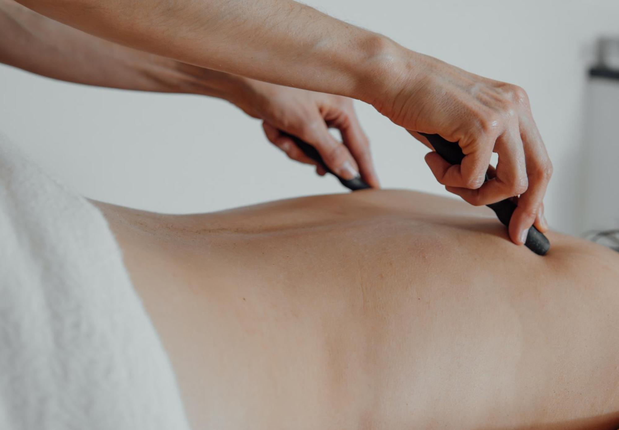 Elzland Hotel Pfauen Wellness & Spa Эльцах Экстерьер фото